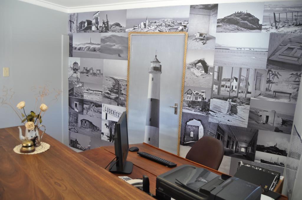 Obelix Guesthouse Lüderitz Extérieur photo