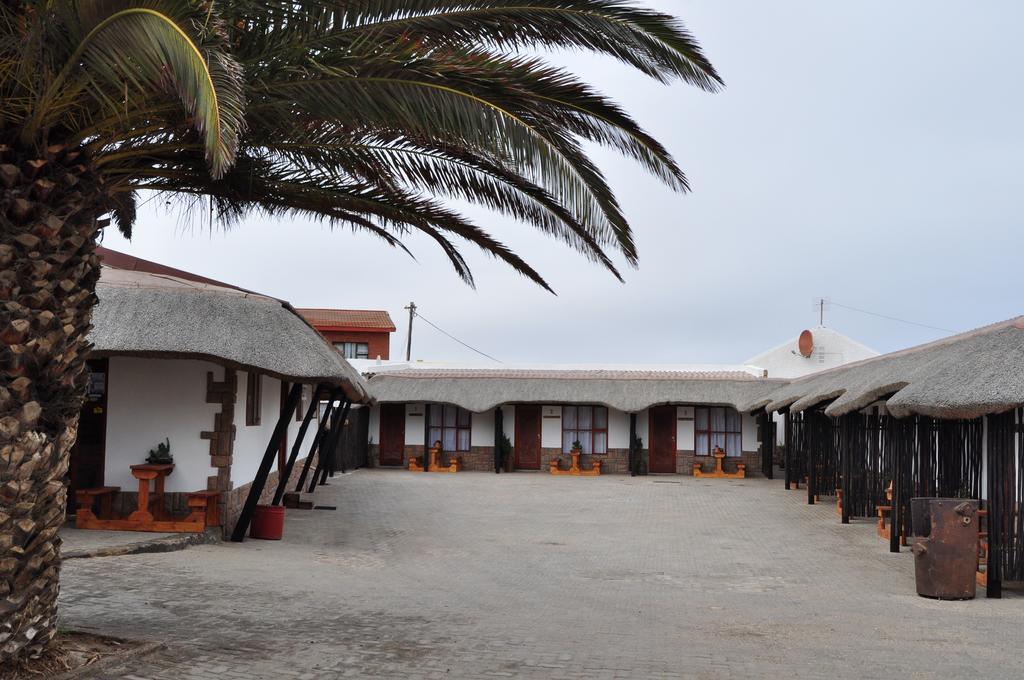 Obelix Guesthouse Lüderitz Extérieur photo