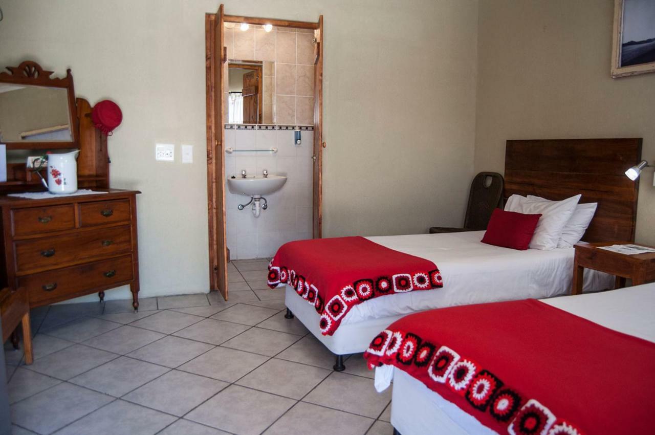 Obelix Guesthouse Lüderitz Extérieur photo