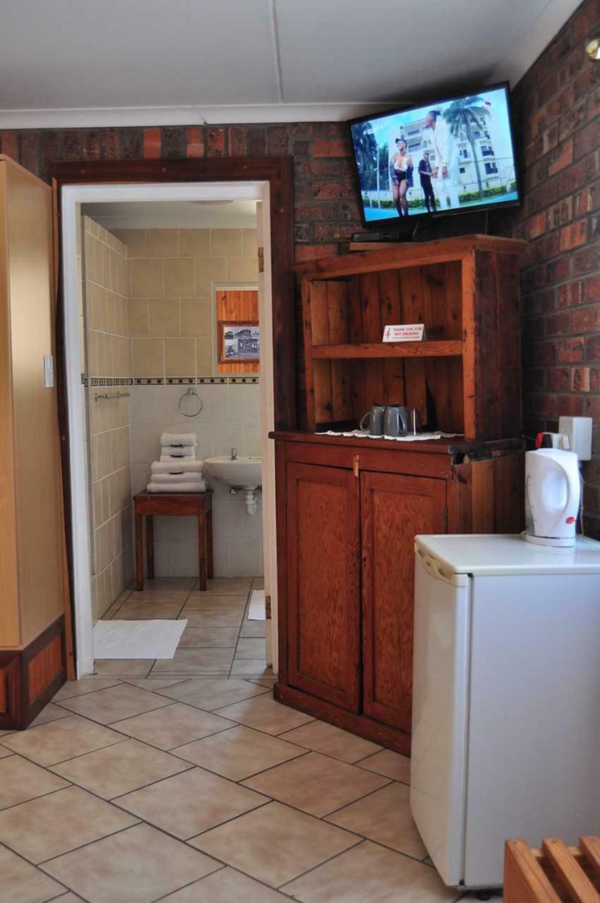 Obelix Guesthouse Lüderitz Extérieur photo